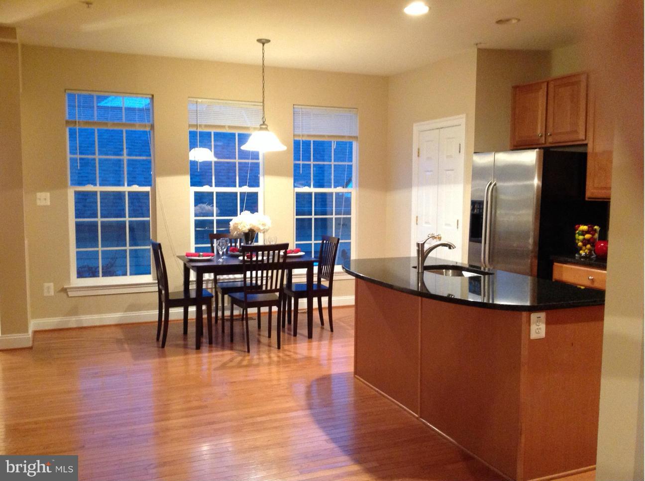 23043 Birch Mead Road Clarksburg, MD 20871 - Photo 5 of 14 Kitchen