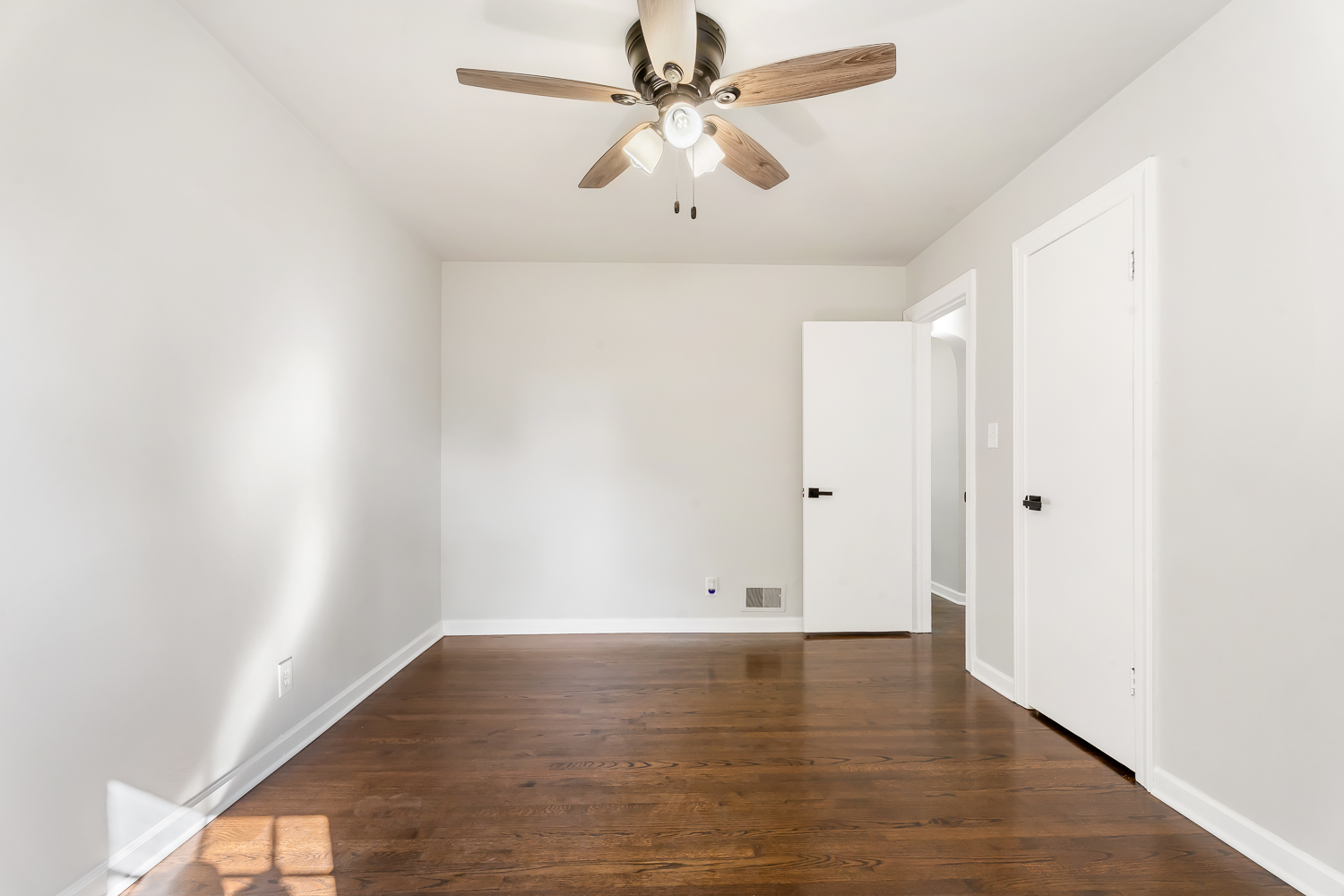 18540 Miller Drive Lansing, IL 60438 - Photo 29 of 57 wooden floor in an empty room
