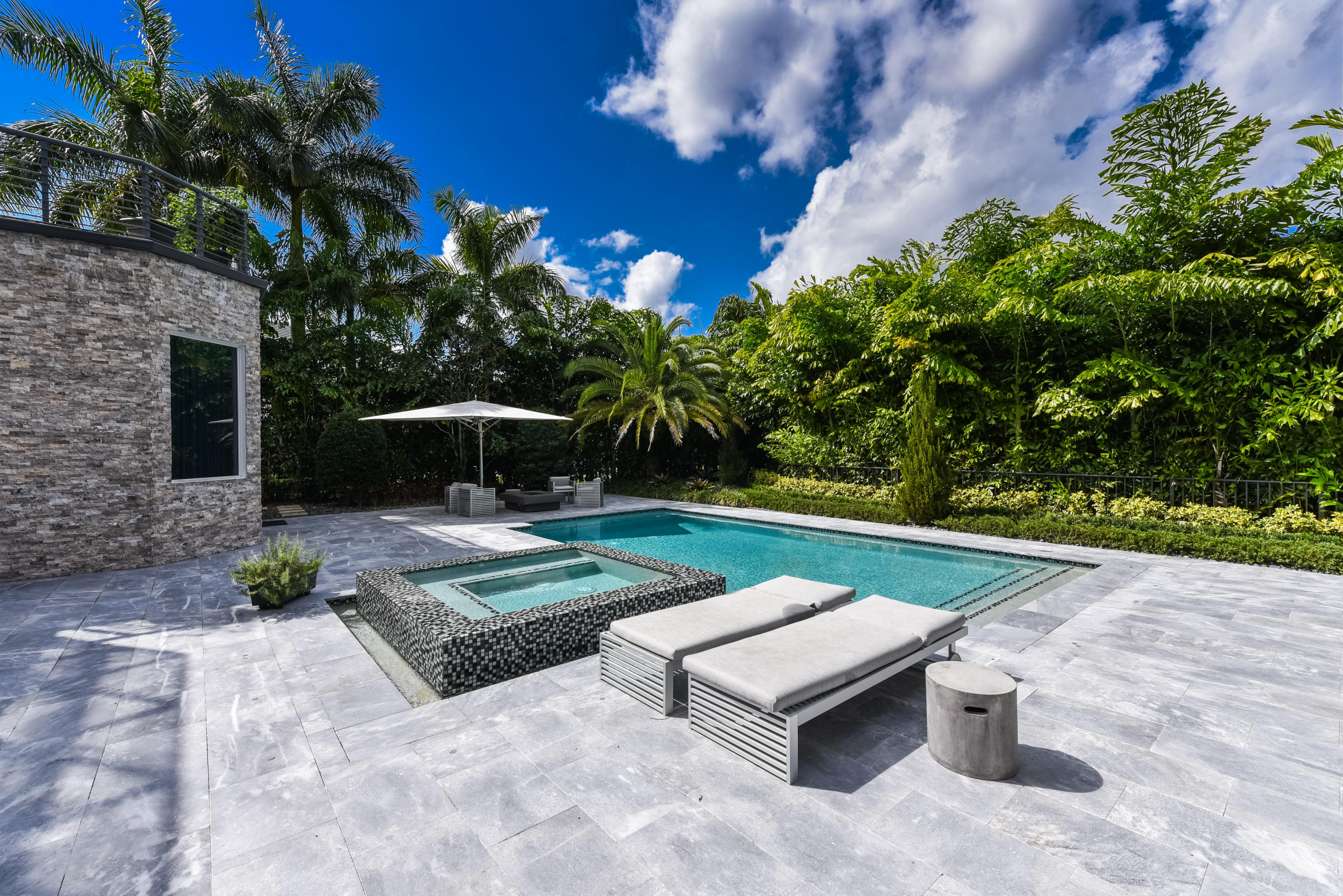 7415 Fenwick Place Boca Raton, FL 33496 - Photo 38 of 74 spa and pool