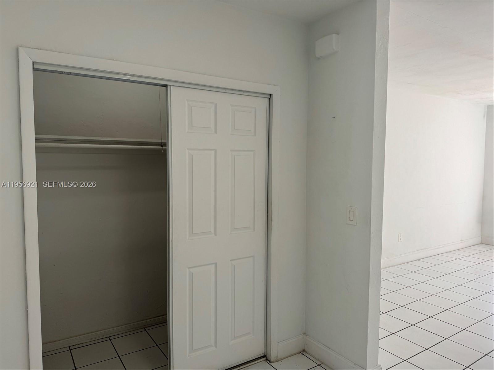 7300 Harding Avenue, Unit 28 Miami Beach, FL 33141 - Photo 2 of 7 Photo 2