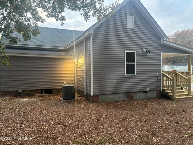$1,100 | 124 1st Street, Laurinburg, NC 28352