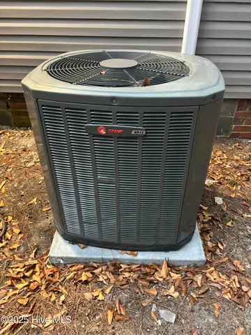 $1,100 | 124 1st Street, Laurinburg, NC 28352