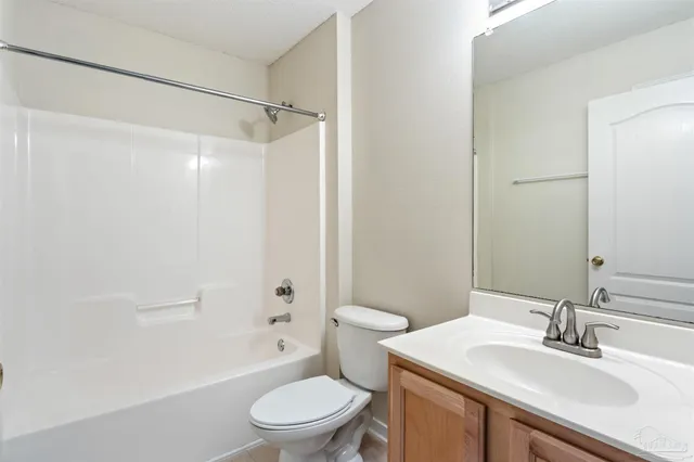 $335,000 | 605 Downhaul Drive, Pensacola, FL 32507