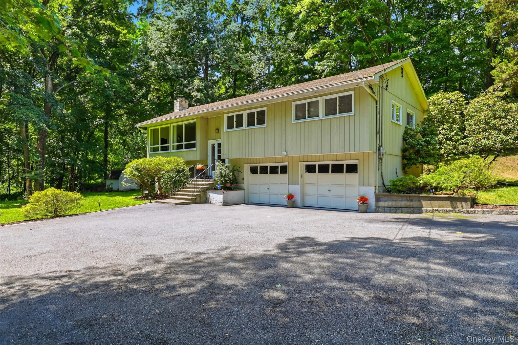 370 Furnace Dock Road Cortlandt Manor, NY 10567 - Photo 7 of 49