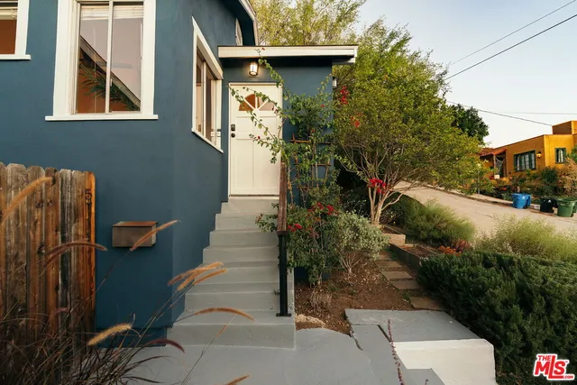 $929,000 | 5711 Stratford Road, Los Angeles, CA 90042