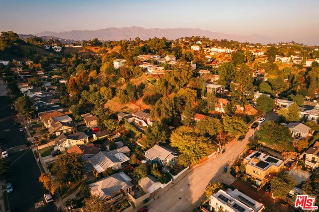 $929,000 | 5711 Stratford Road, Los Angeles, CA 90042