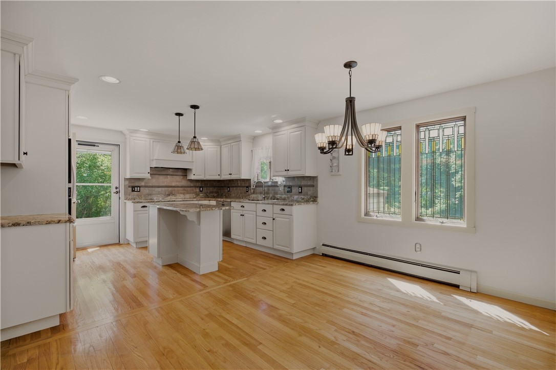 46 Beth Road Tiverton, RI 02878 - Photo 7 of 40 Gallery Image 7