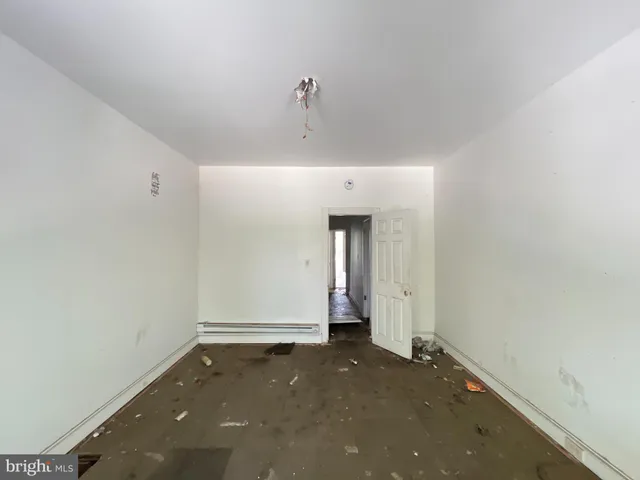 an empty room with window