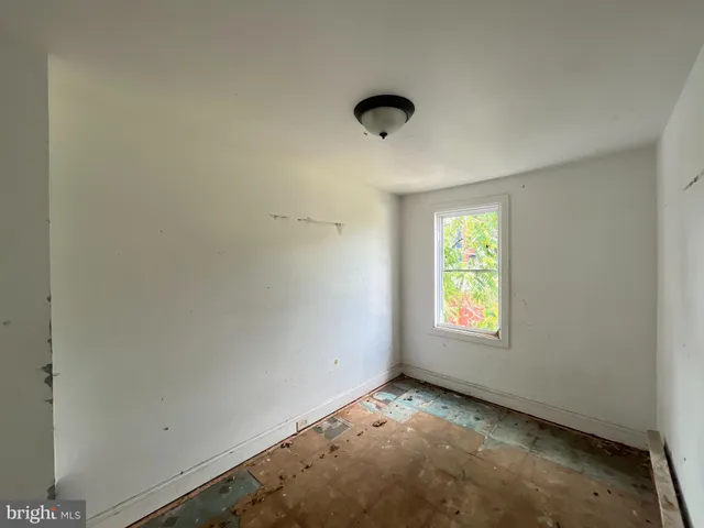 a view of a room with an empty space