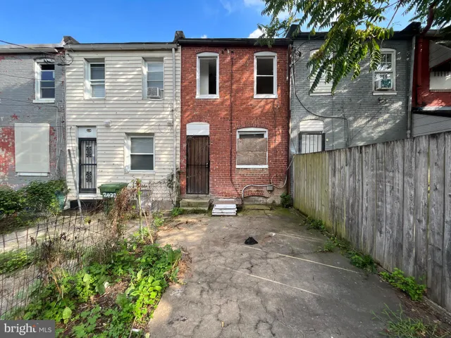 $52,000 | 2424 Wilkens Avenue, Baltimore, MD 21223