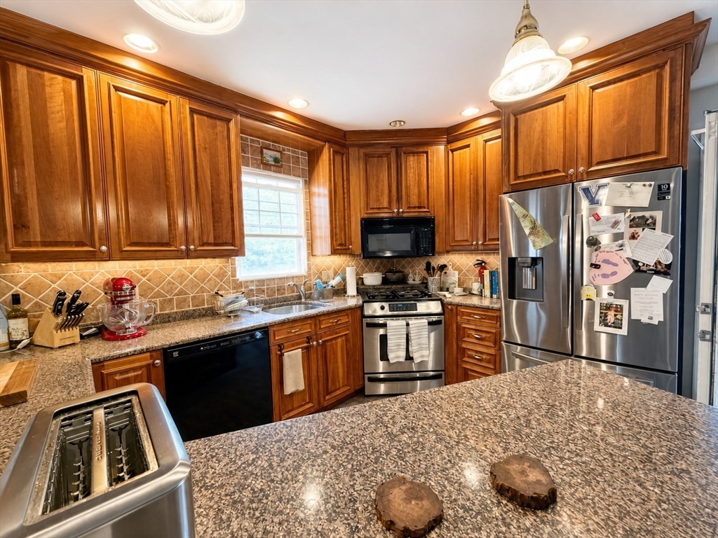 727 East 3rd Street, Unit 1 Boston, MA 02127 - Photo 6 of 21