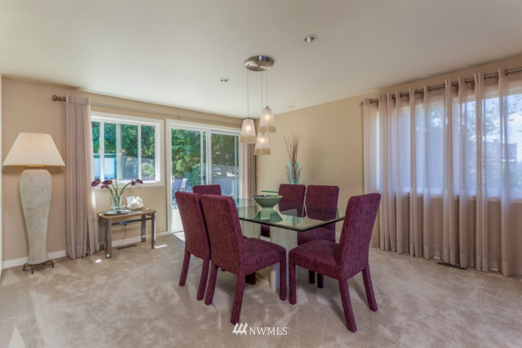10780 Southwest Cowan Road Vashon, WA 98070 - Photo 12 of 25 Gallery Image 12