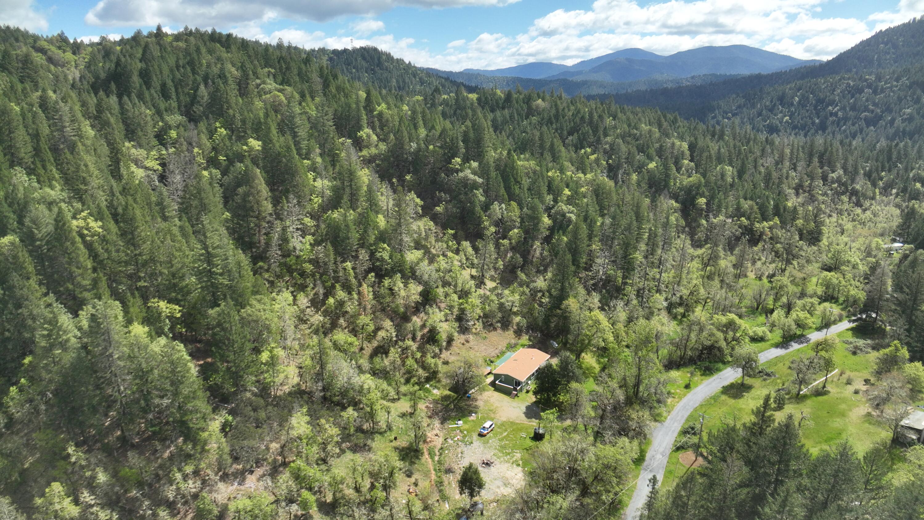 331 Newt Gulch Road Wilderville, OR 97543 - Photo 7 of 55 7