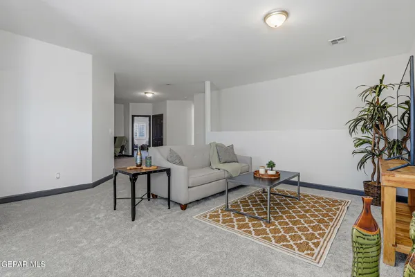 $529,777 | 6036 Oleaster Drive, El Paso, TX 79932