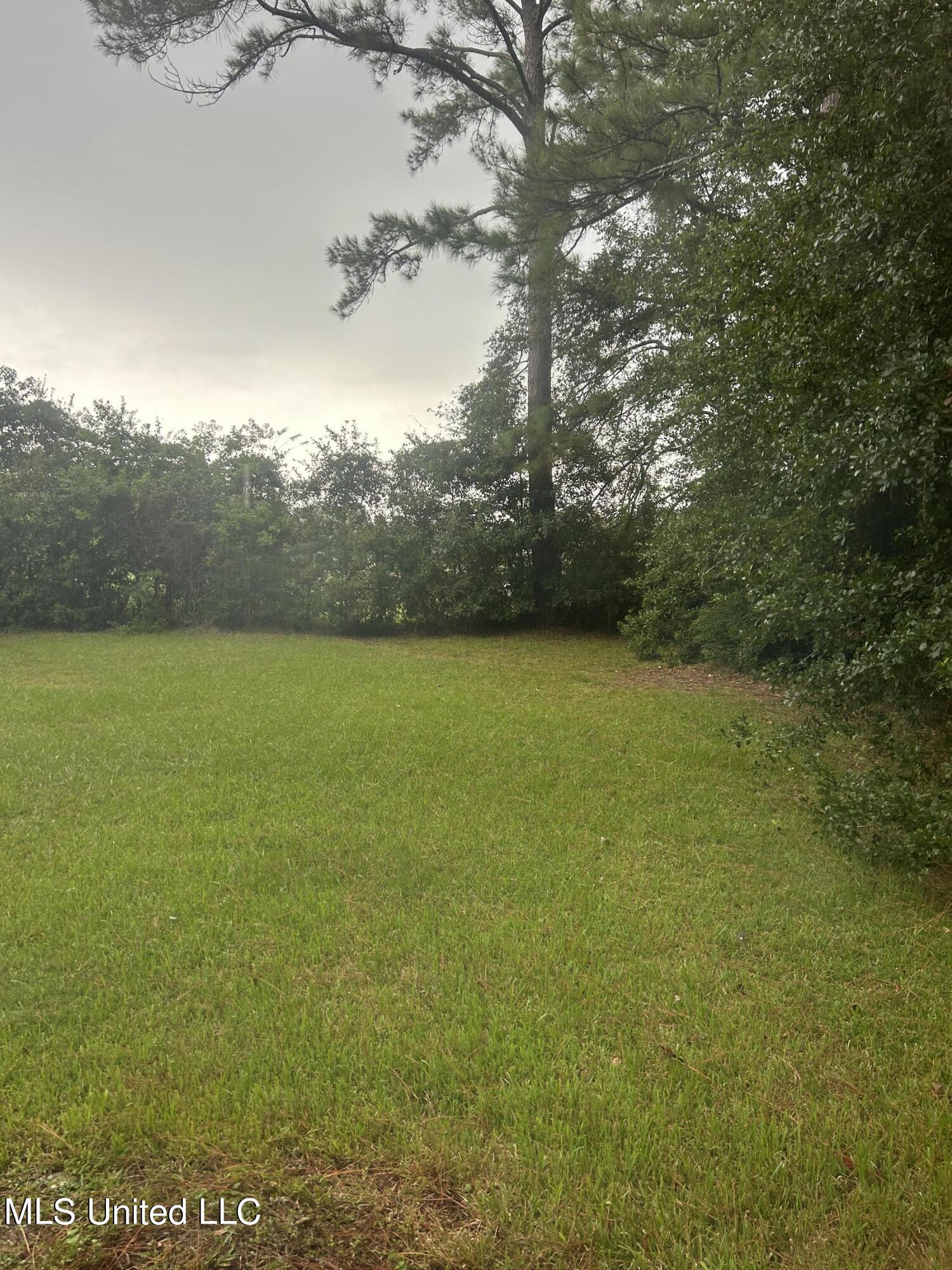 4519 Community Avenue Moss Point, MS 39563 - Photo 8 of 10 IMG_4403