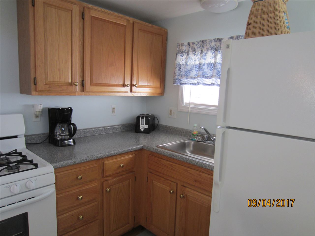 3 Q Street Hampton, NH 03842 - Photo 12 of 38 Gallery Image 12