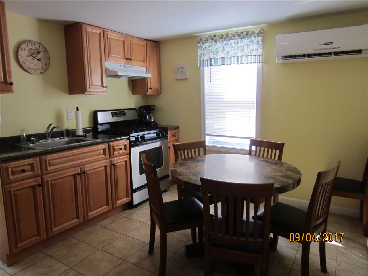 3 Q Street Hampton, NH 03842 - Photo 5 of 38 Gallery Image 5