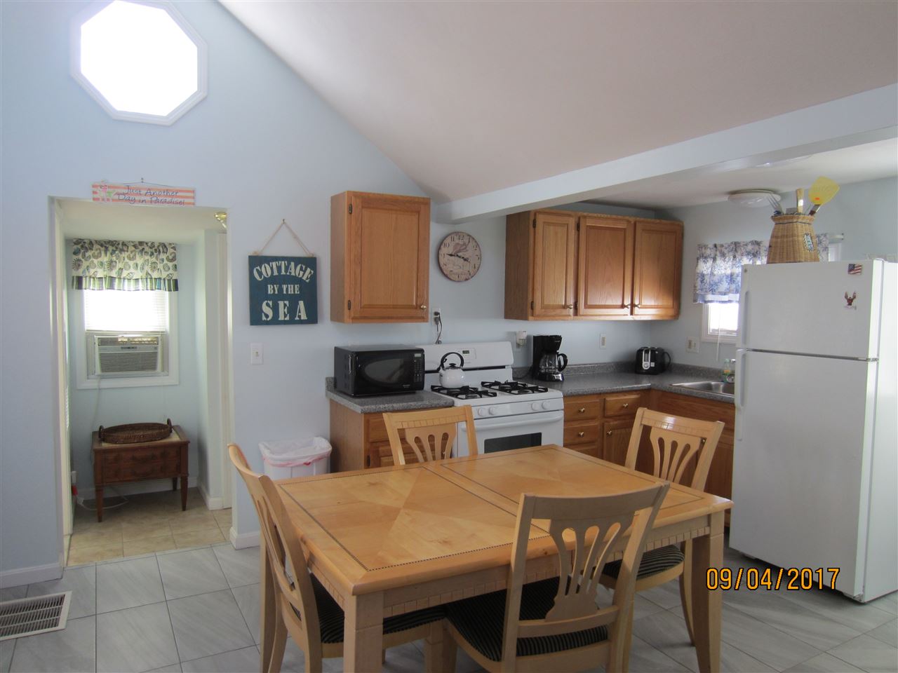3 Q Street Hampton, NH 03842 - Photo 9 of 38 Gallery Image 9