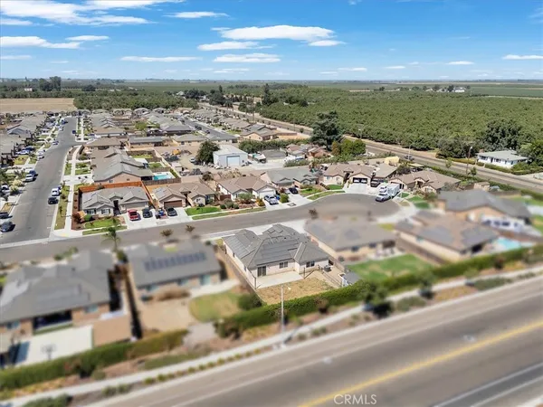 $473,000 | 2439 Madeline Drive, Hanford, CA 93230