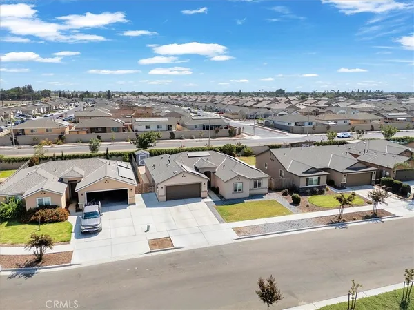 $473,000 | 2439 Madeline Drive, Hanford, CA 93230