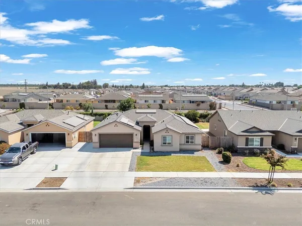 $473,000 | 2439 Madeline Drive, Hanford, CA 93230