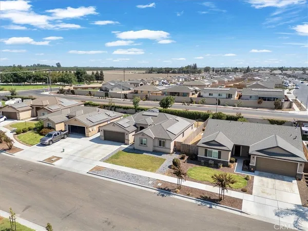 $473,000 | 2439 Madeline Drive, Hanford, CA 93230