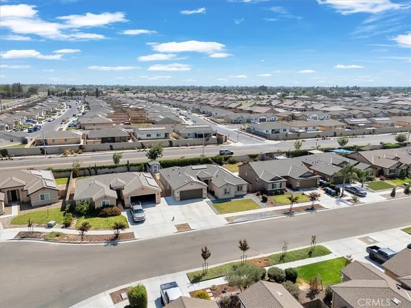 $473,000 | 2439 Madeline Drive, Hanford, CA 93230