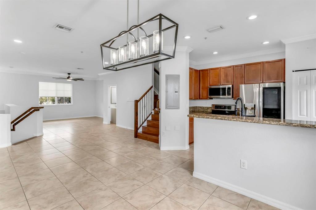 12600 Southwest 50th Court, Unit 427 Miramar, FL 33027 - Photo 9 of 27