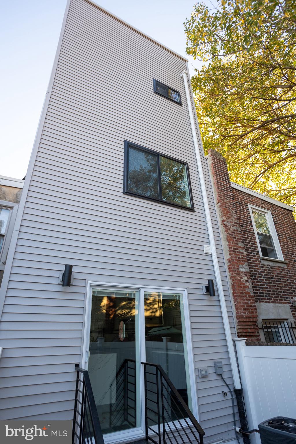 2127 Sigel Street Philadelphia, PA 19145 - Photo 24 of 58