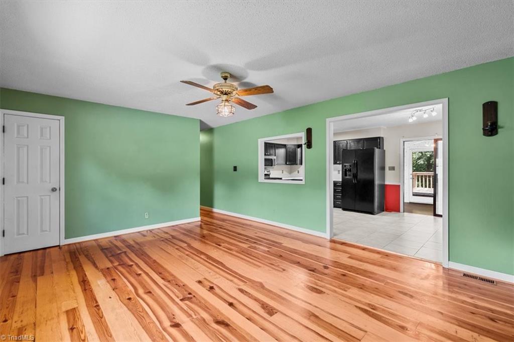 1013 Gladstone Road Mocksville, NC 27028 - Photo 3 of 48