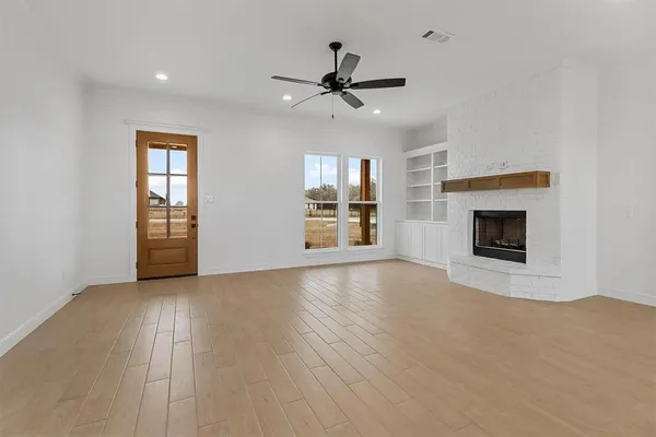 $3,500 | 420 Olde Towne Road, Paradise, TX 76073