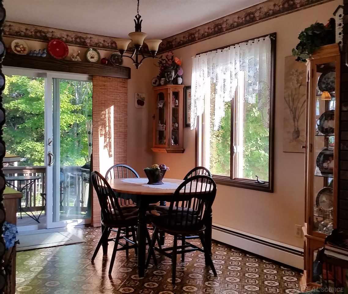 6071 Brady Road Palms, MI 48465 - Photo 6 of 10 Dining Room