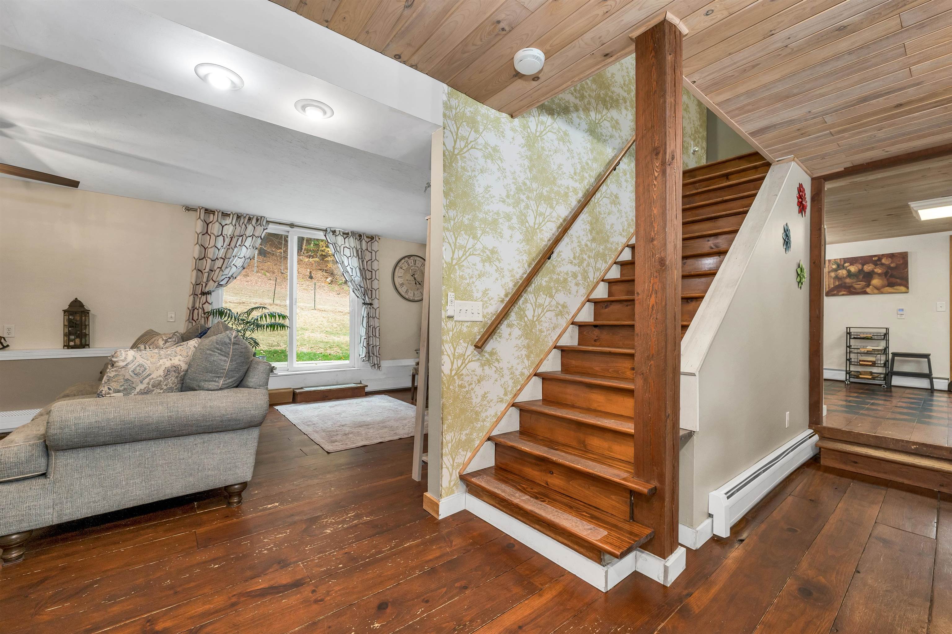 112 Town House Road New Hampton, NH 03256 - Photo 11 of 59