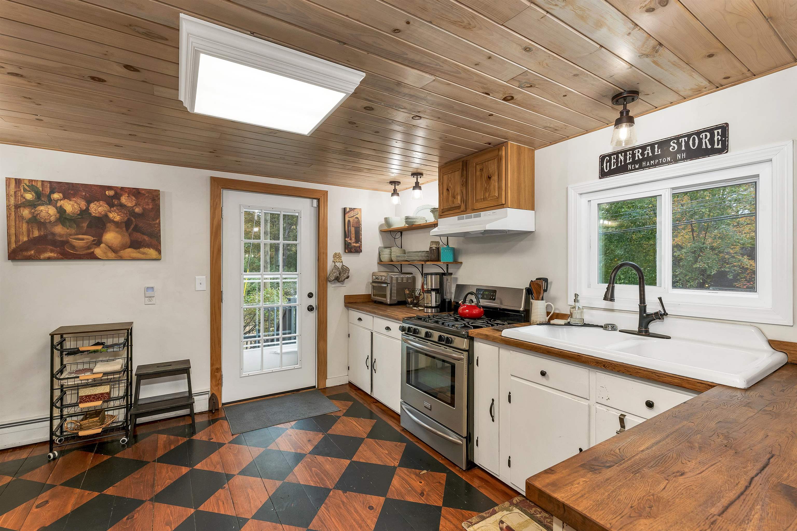 112 Town House Road New Hampton, NH 03256 - Photo 23 of 59