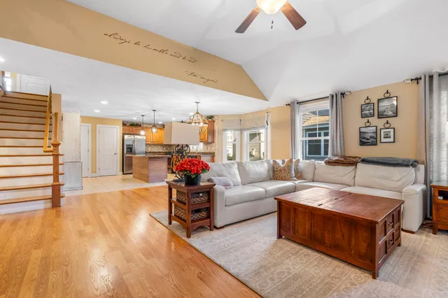 $825,000 | 2 Renaissance Circle, Salem, NH 03079