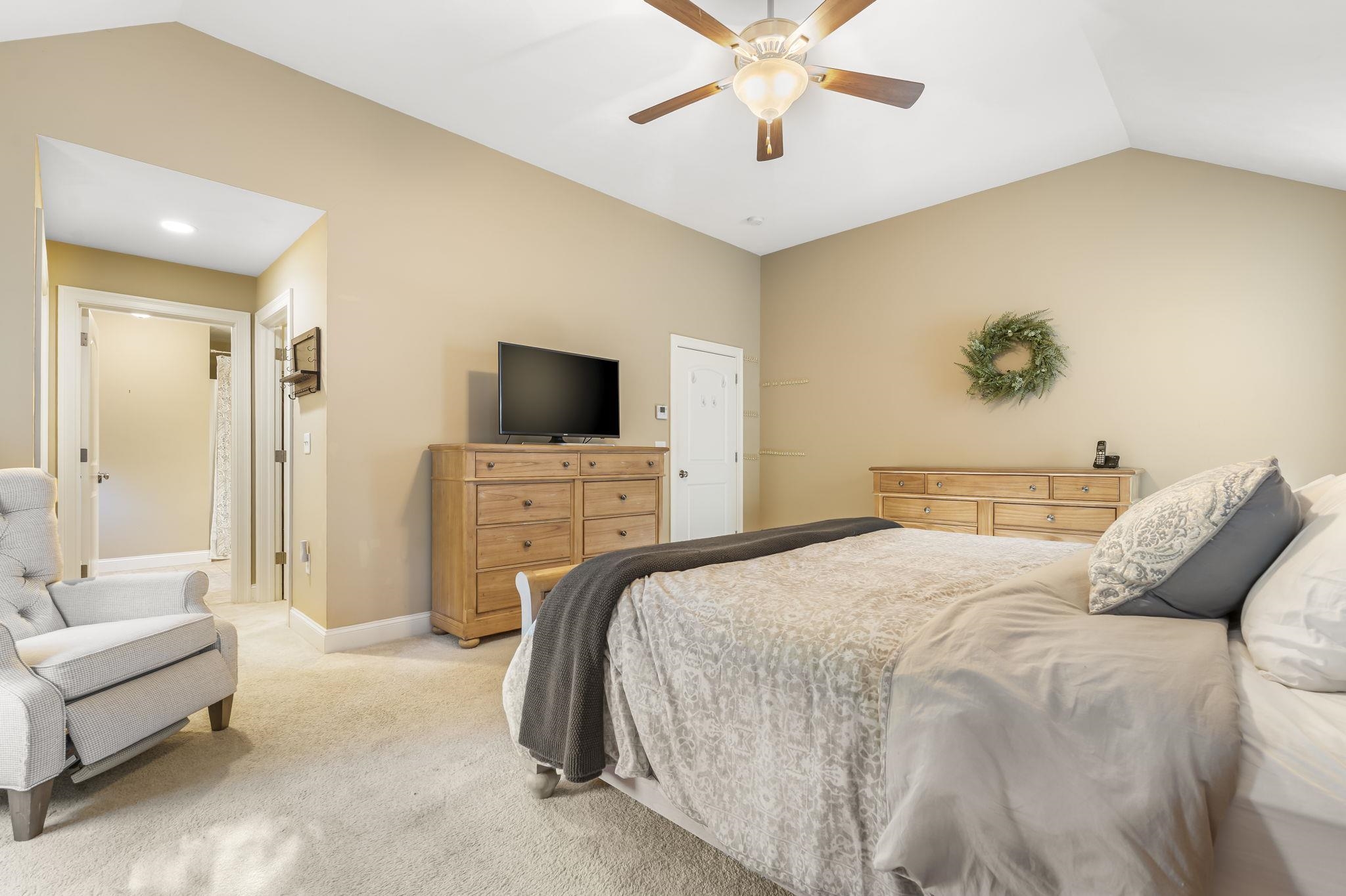 2 Renaissance Circle Salem, NH 03079 - Photo 21 of 52