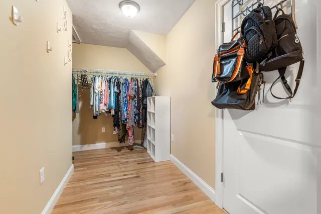 $825,000 | 2 Renaissance Circle, Salem, NH 03079