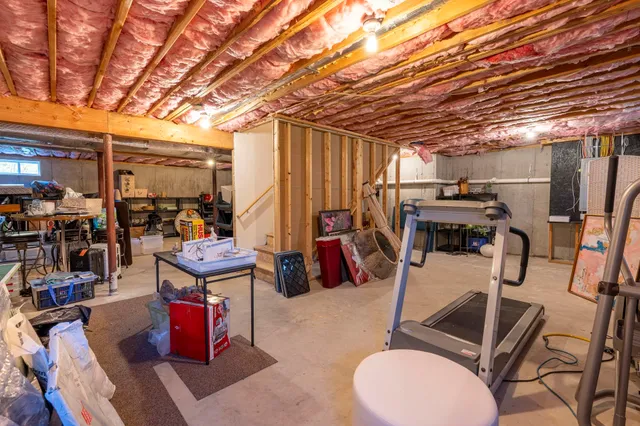 $825,000 | 2 Renaissance Circle, Salem, NH 03079