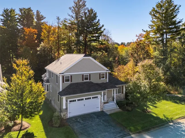 $825,000 | 2 Renaissance Circle, Salem, NH 03079