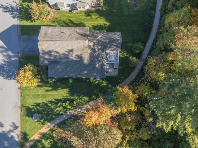 $825,000 | 2 Renaissance Circle, Salem, NH 03079