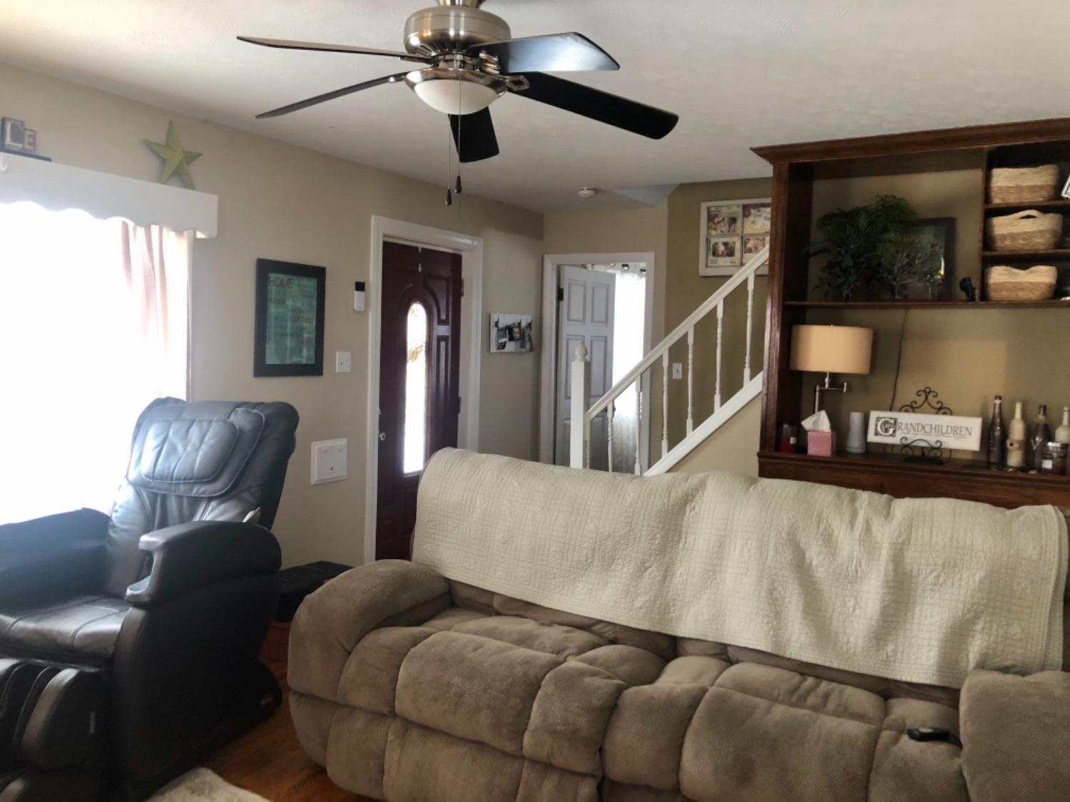 524 Roebling Road Cincinnati, OH 45238 - Photo 6 of 43
