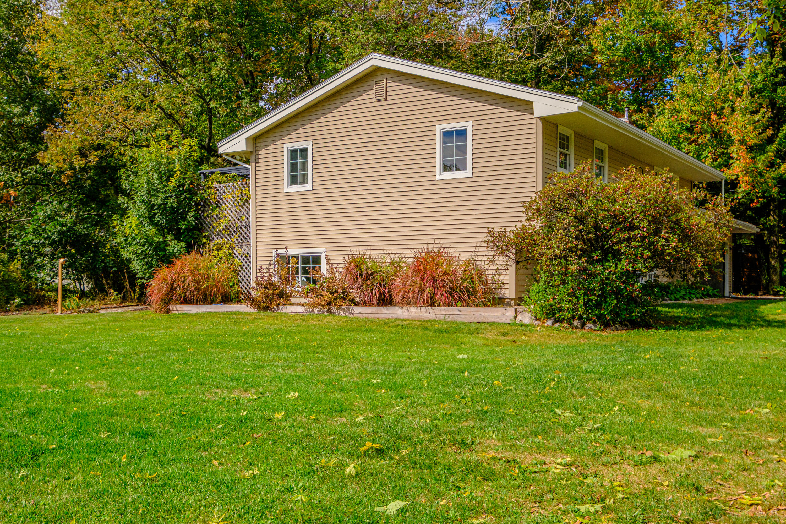 14 Maple Street Cumberland, ME 04021 - Photo 6 of 44 20250926gp-61013