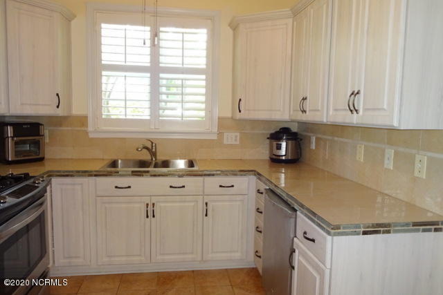 5130 Long Pointe Road Wilmington, NC 28409 - Photo 12 of 43 8