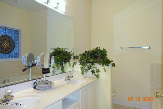 5130 Long Pointe Road Wilmington, NC 28409 - Photo 21 of 43 19