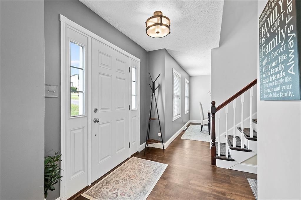 203 Ruth Way McDonald, PA 15057 - Photo 3 of 25 Gallery Image 3