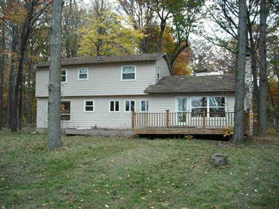 11295 Runyan Lake Road Fenton, MI 48430 - Photo 7 of 14 20199757-6.JPG