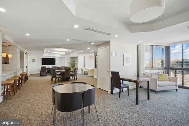 $899,000 | 900 North Stafford Street, Unit 2632, Arlington, VA 22203