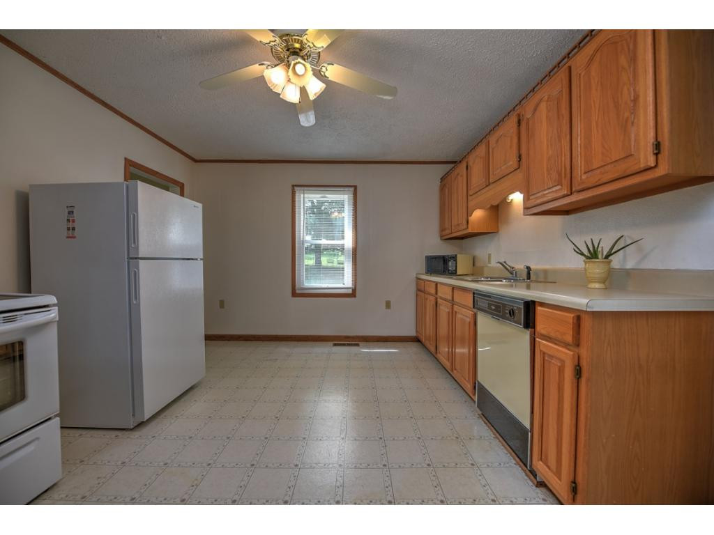 193 Hopper Road Johnson City, TN 37604 - Photo 13 of 36 Photo 13