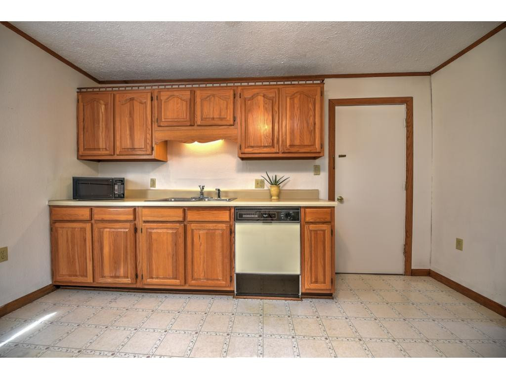 193 Hopper Road Johnson City, TN 37604 - Photo 9 of 36 Photo 9