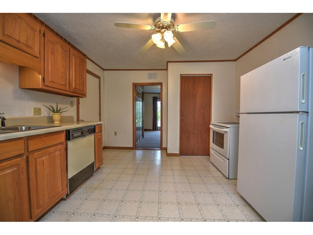193 Hopper Road Johnson City, TN 37604 - Photo 10 of 36 Photo 10
